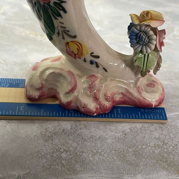 Vintage Italian ceramic cornucopia vase applied flowers hand painted. - Picture 14 of 16